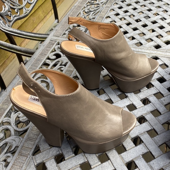 Steve Madden Womens shoes size 8.5 Gabby Grey color - Picture 2 of 8